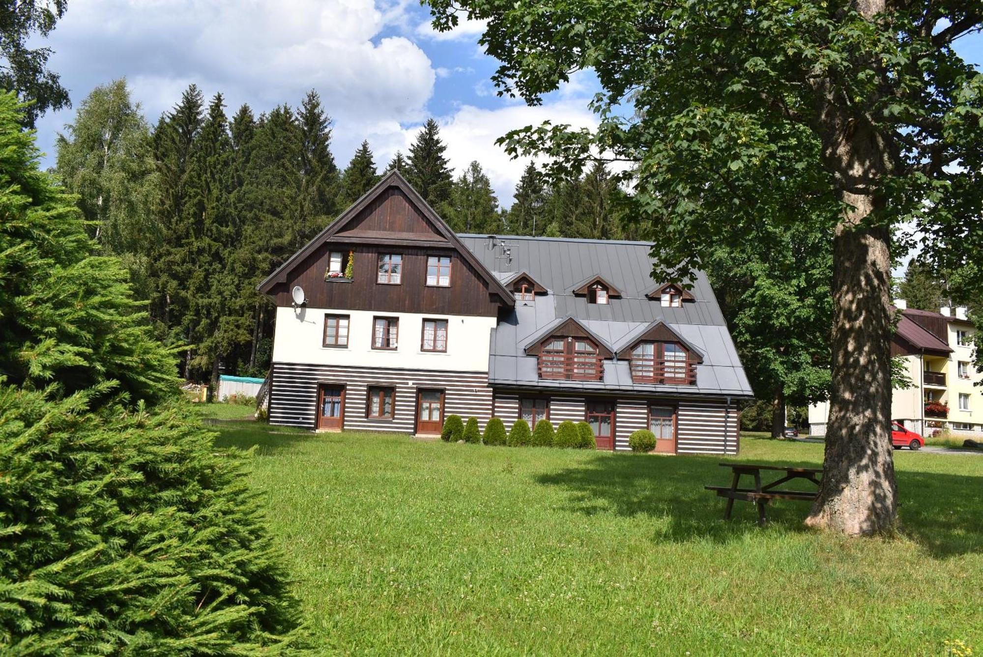 Apartman Danuska Harrachov Buitenkant foto